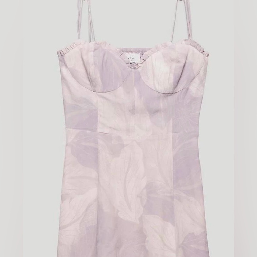 Aritzia Wilfred fable dress with tie strap detail size 10